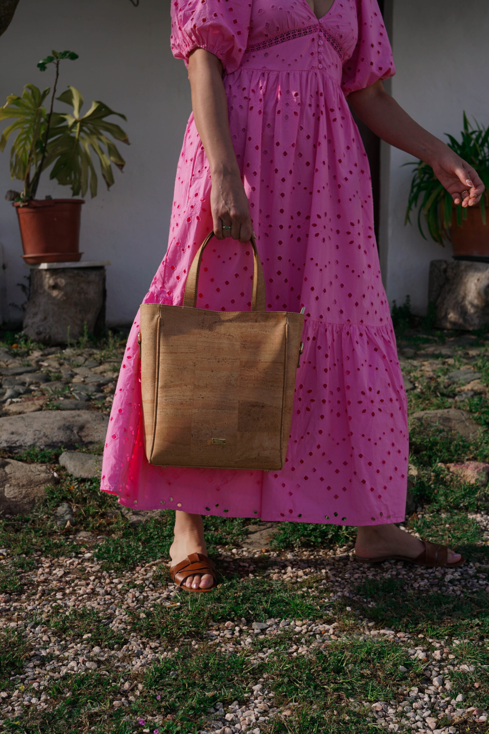 Shop now Minimal Cork Tote Bag | Fast Shipping Worldwide - StudioCork