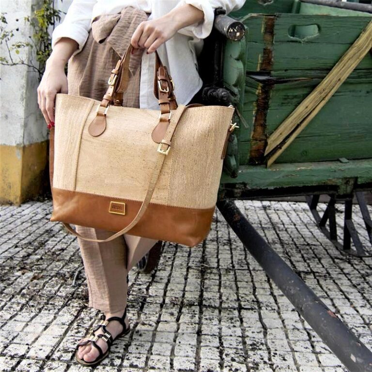 Shop now Natural Cork Classic Woman Tote Bag | Fast Shipping Worldwide ...